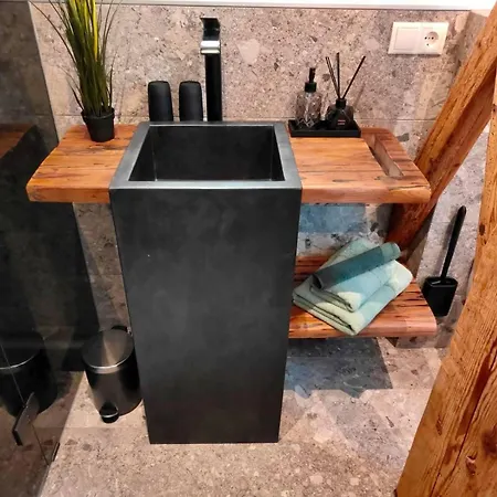 Burgbichl Rothenthurn